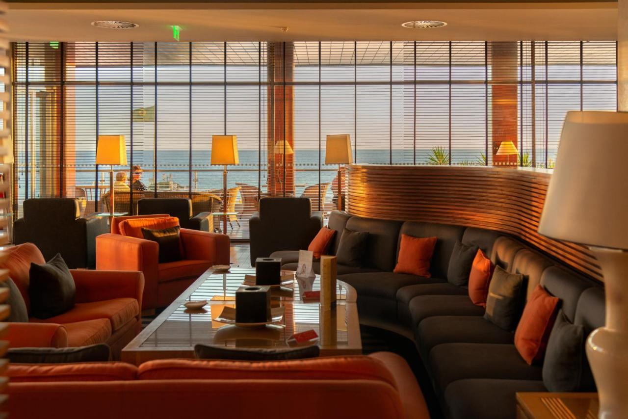 Algarve Casino Hotel Portimão Kültér fotó The lounge at the airport