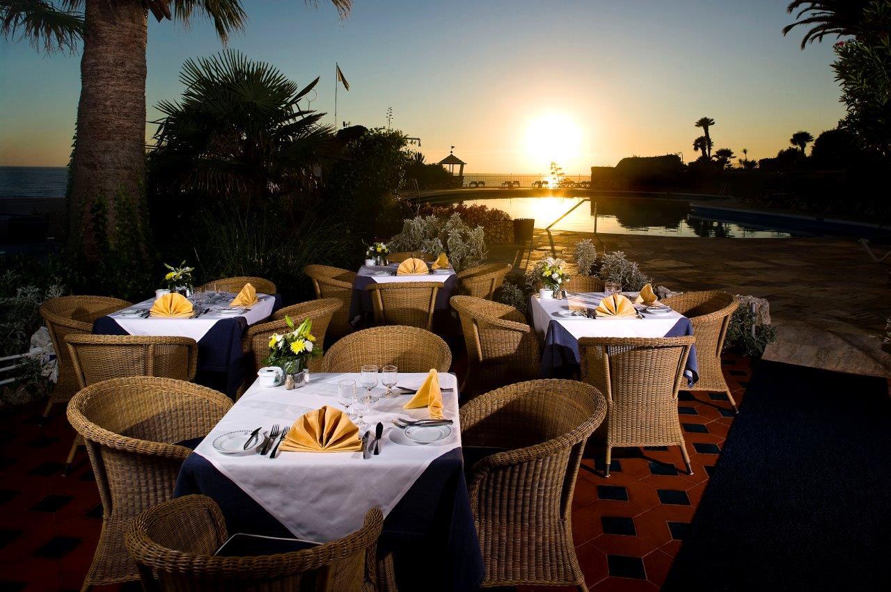 Algarve Casino Hotel Portimão Étterem fotó Sunset at the Hotel