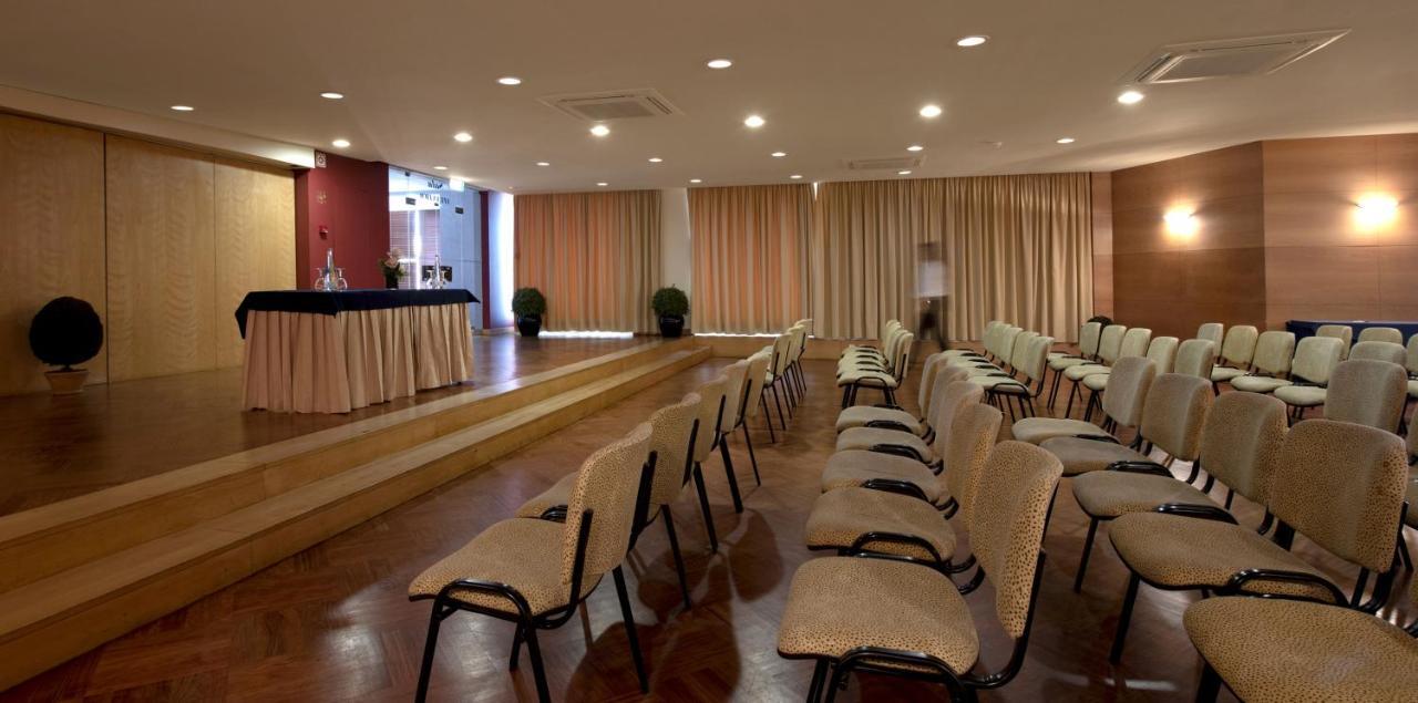 Algarve Casino Hotel Portimão Kültér fotó The conference room