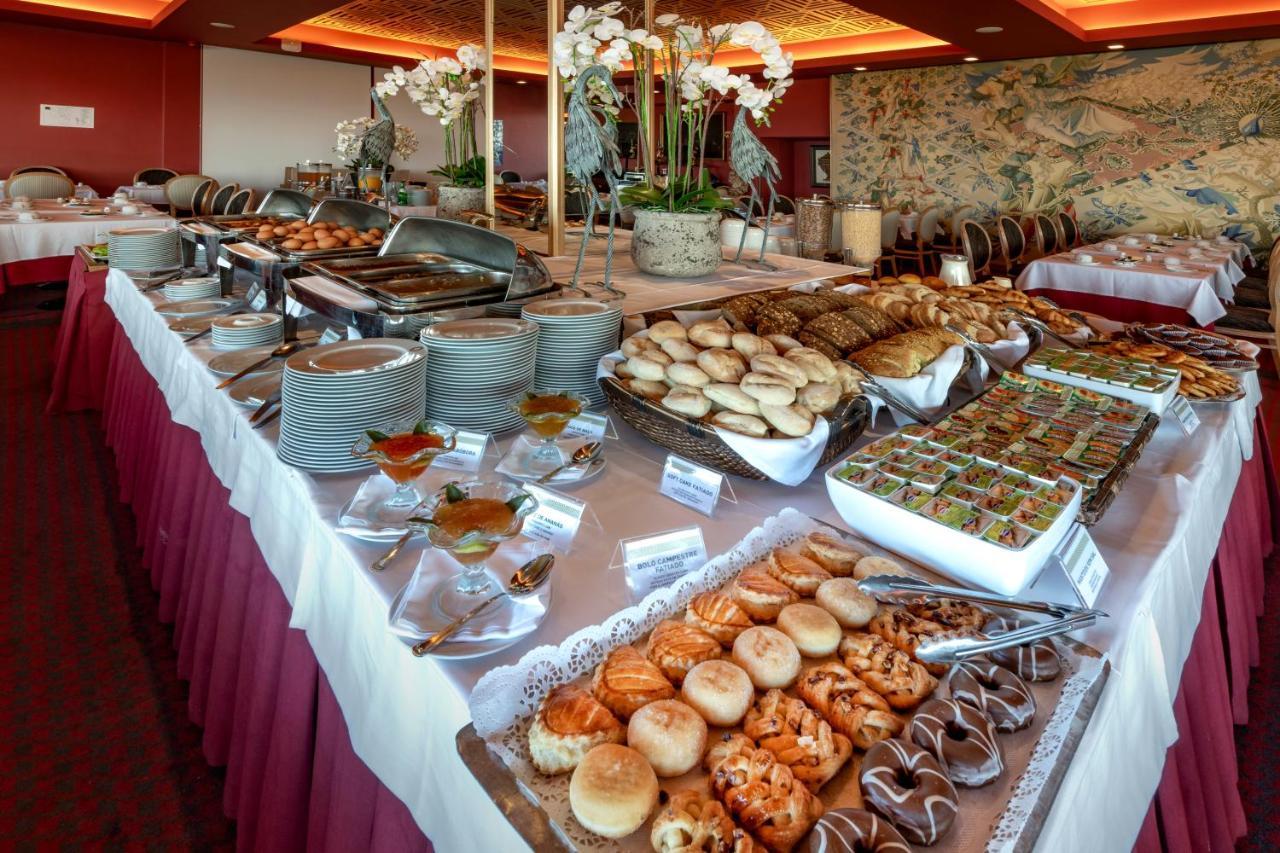 Algarve Casino Hotel Portimão Kültér fotó A buffet